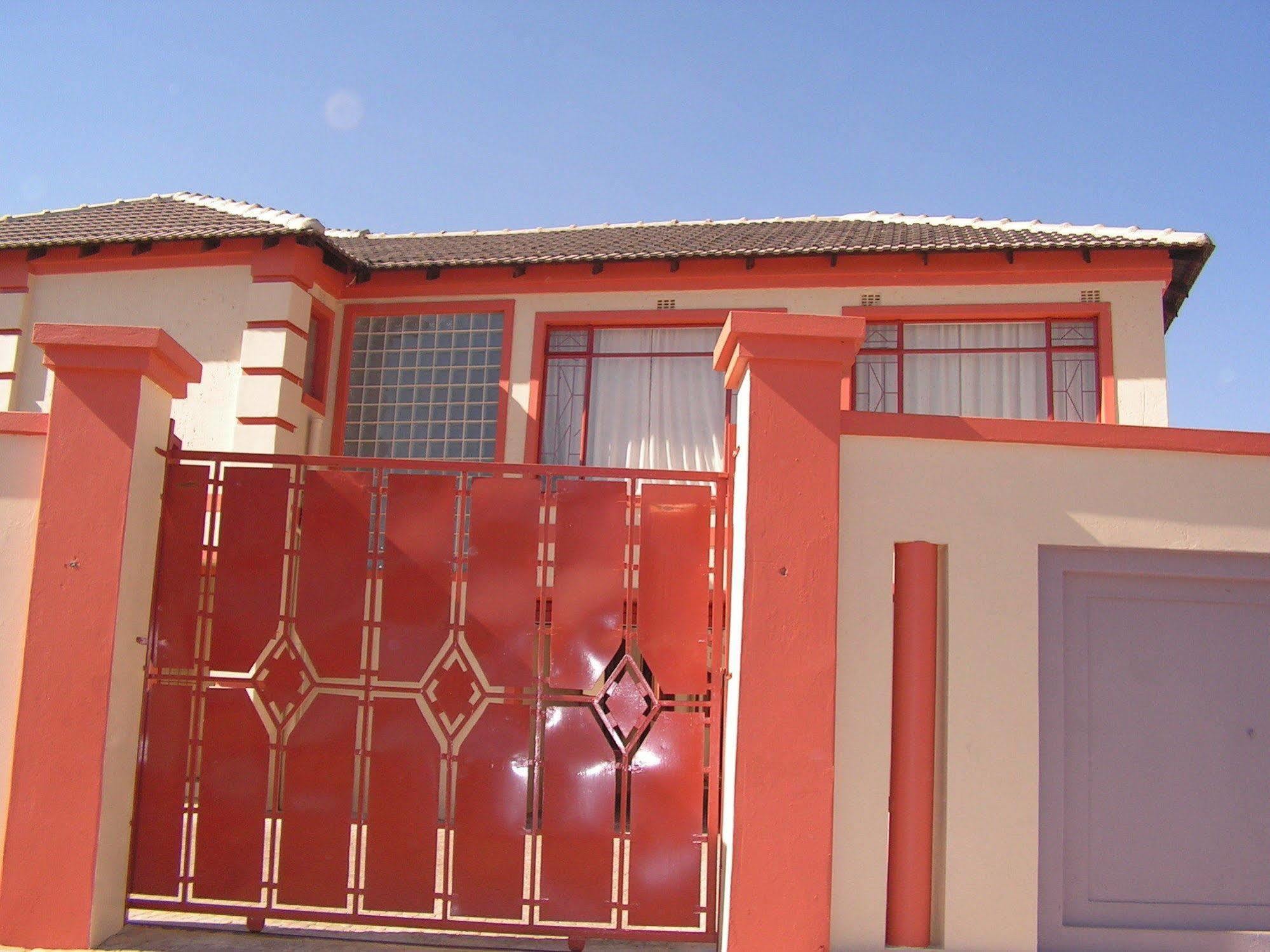 Moshitametsi Guesthouse Kempton Park Exterior photo