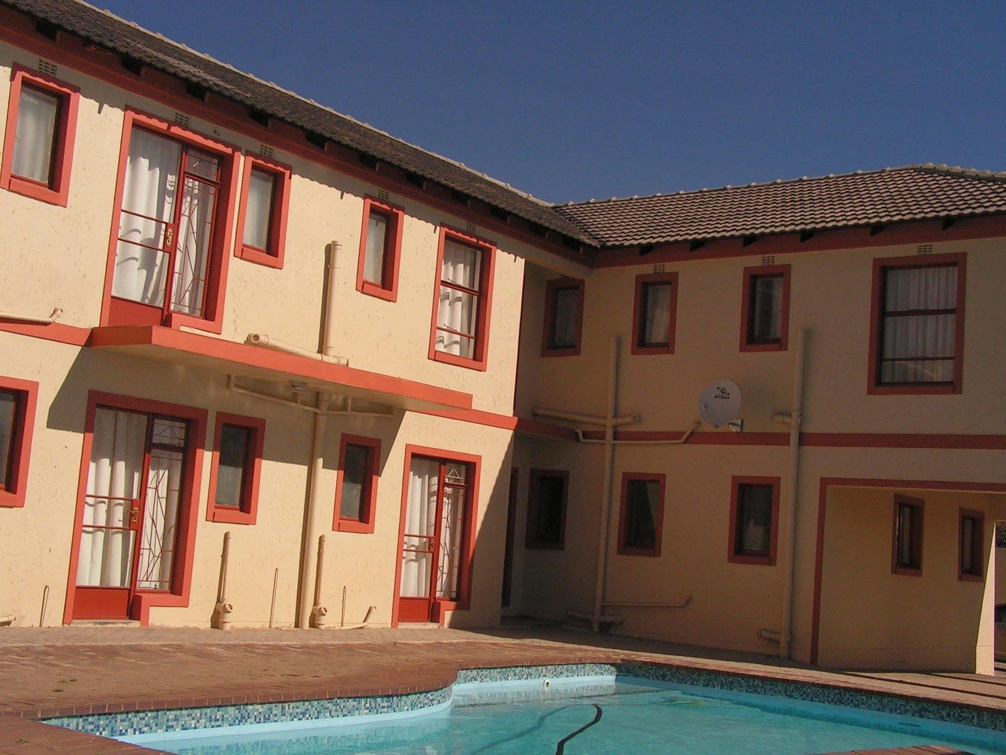 Moshitametsi Guesthouse Kempton Park Exterior photo
